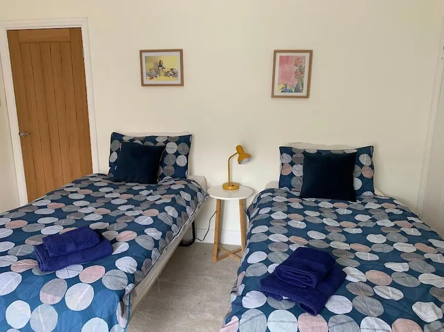 בית נופש פיקרינג Dark Skies Cottage